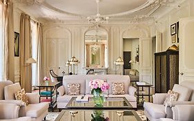 Hôtel Barrière Fouquet's Paris